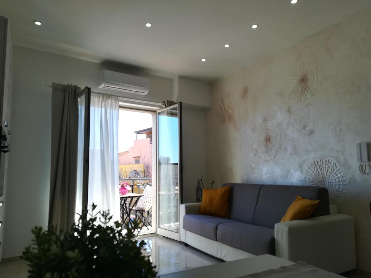 Sikelia Home Giardini-Naxos Buitenkant foto